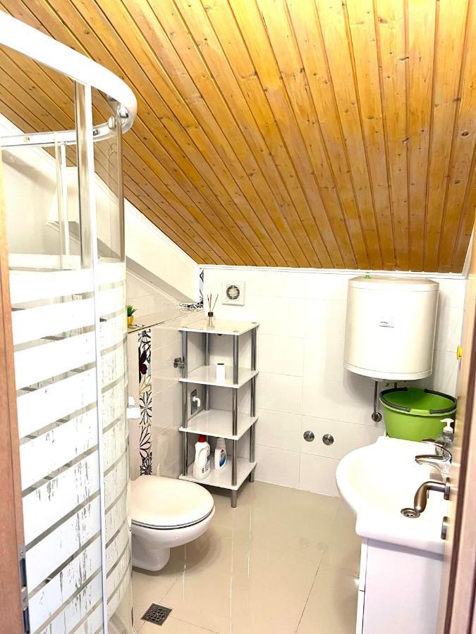 Apartments Toni โปดสตรานา ภายนอก รูปภาพ